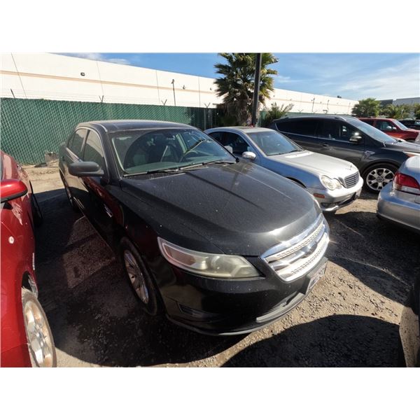 FORD TAURUS 2010 T