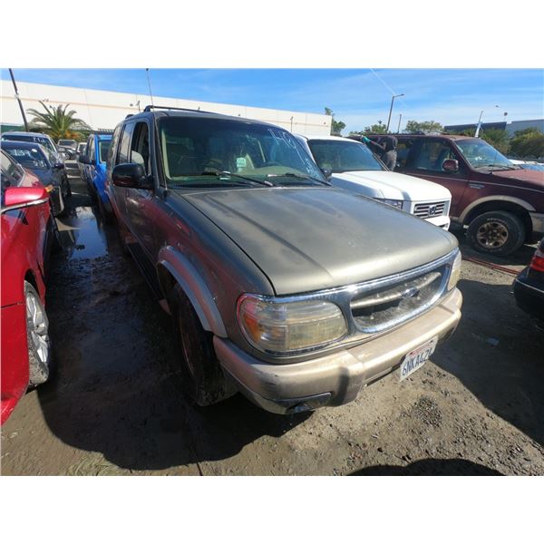 FORD EXPLORER 2000 ADT-DONATION