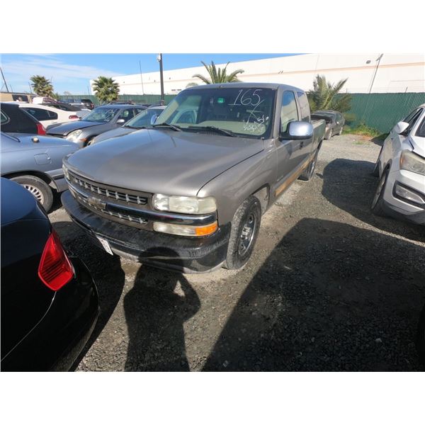 CHEV SILVERADO 2002 T-DONATION