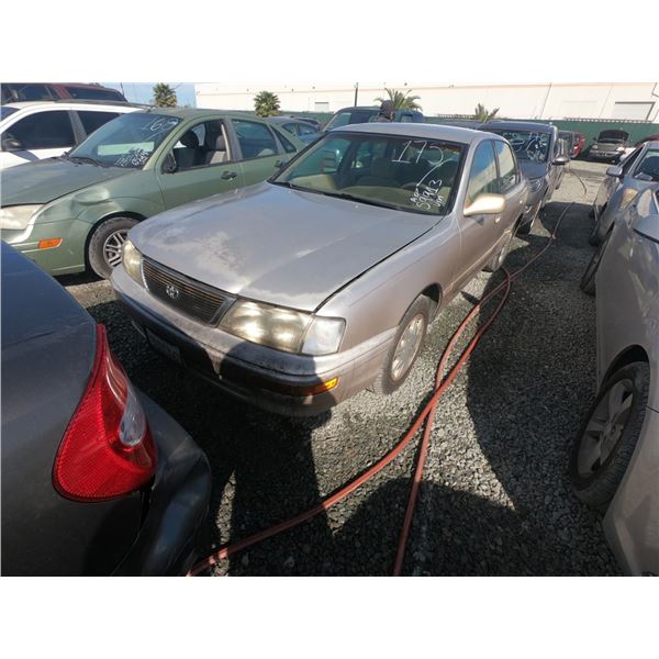 TOYOTA AVALON 1997 ADT-DONATION