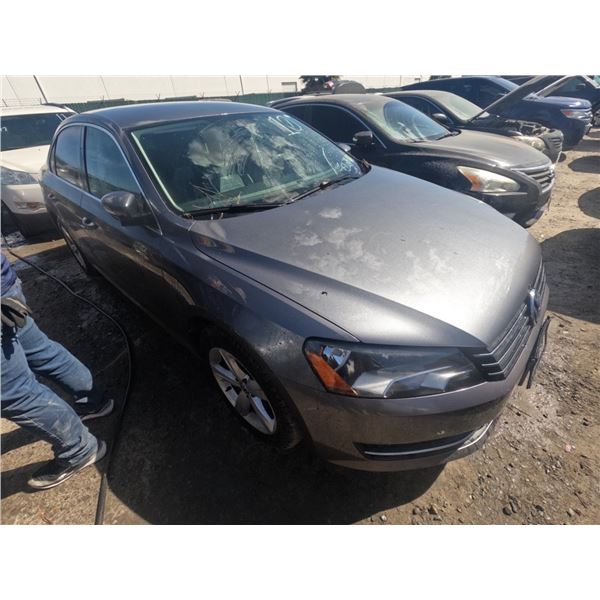 VOLKS PASSAT 2014 T-DONATION
