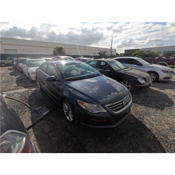 VOLKS PASSAT 2010 T