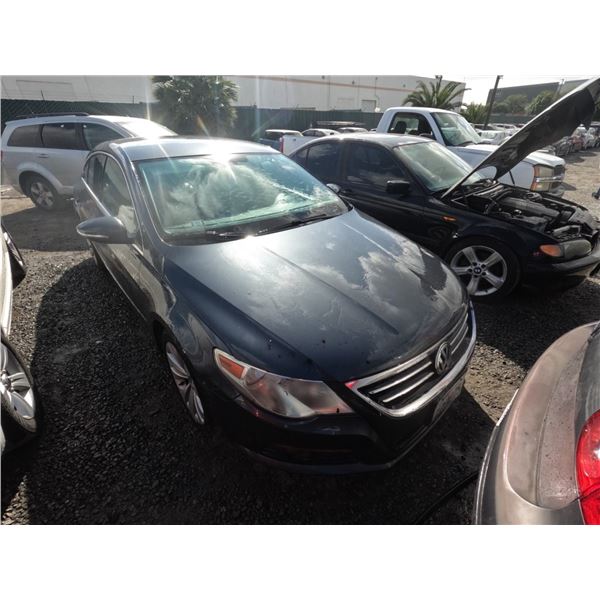 VOLKS PASSAT 2010 T