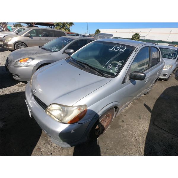 TOYOTA ECHO 2002 SALV T/DONATION