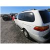 Image 4 : TOYOTA SIENNA 1999 T-DONATION