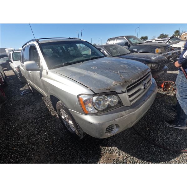 TOYOTA HIGHLANDER 2003 T-DONATION