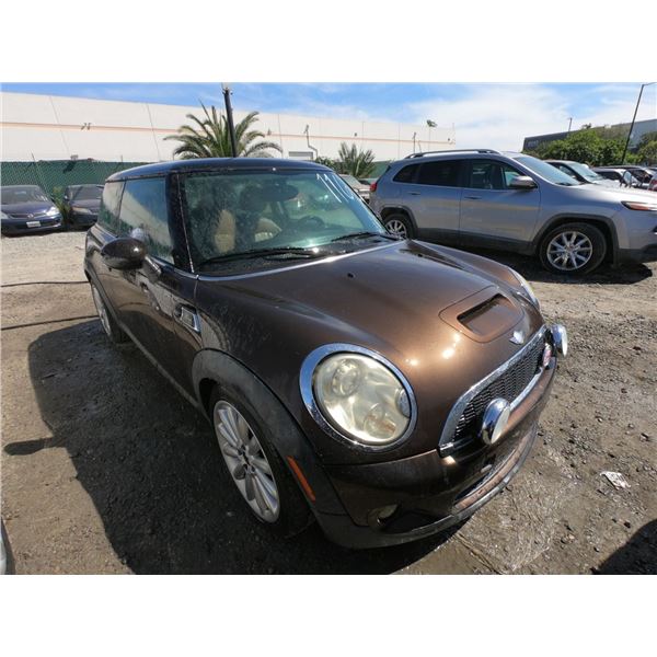 MINI COOPER 2010 T-DONATION