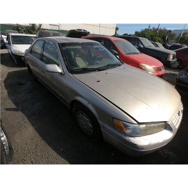 TOYOTA CAMRY 1998 ADT-SALV/DON