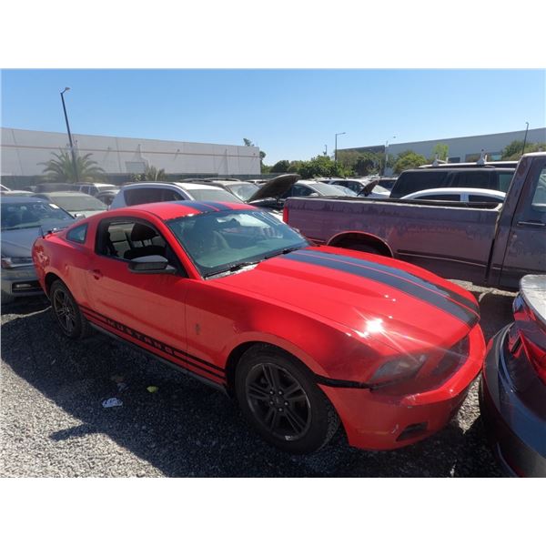 FORD MUSTANG 2010 O/S-TITLE
