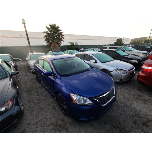 NISSAN SENTRA 2013 SALV/T-2DAYS
