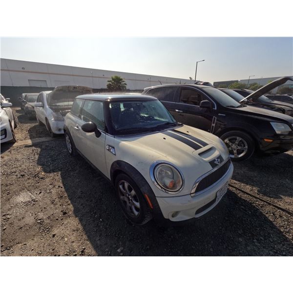 MINI COOPER 2010 T-SMOG