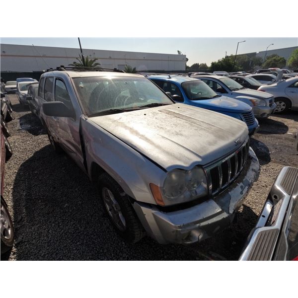 JEEP GR CHEROKEE 2005 T