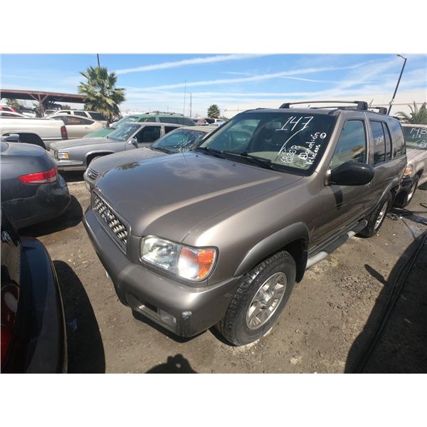 NISSAN PATHFINDER 2001 T-DONATION