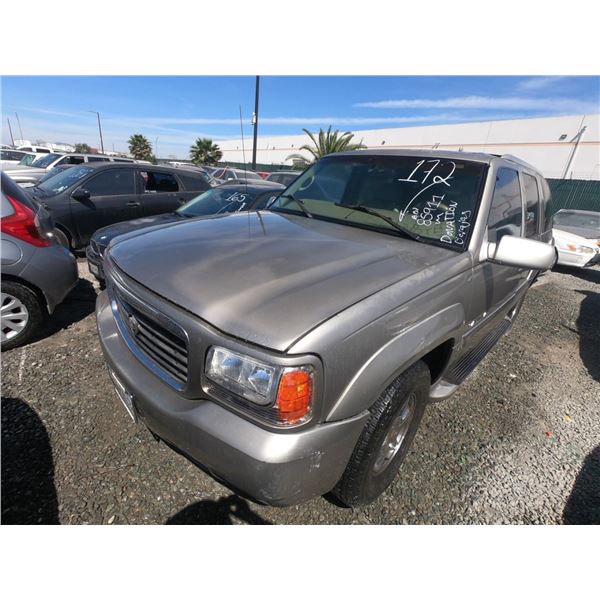 CADILLAC ESCALADE 2000 ADT-DONATION