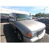 Image 2 : CADILLAC ESCALADE 2000 ADT-DONATION