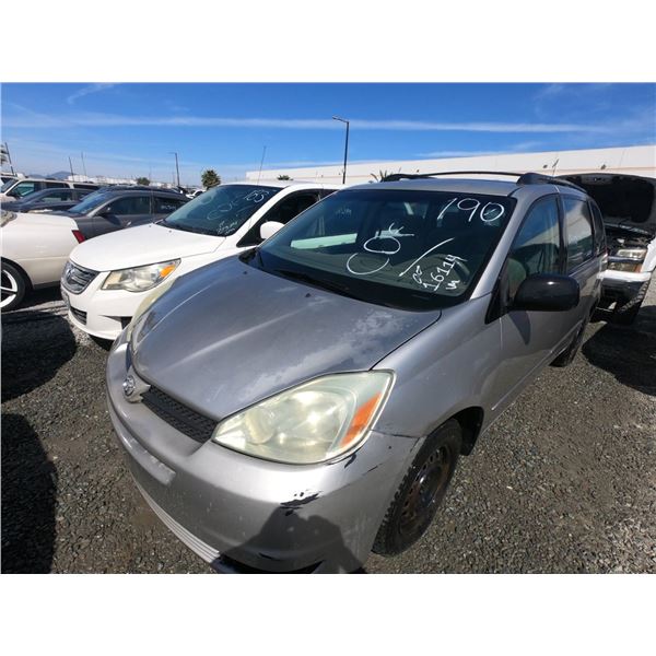 TOYOTA SIENNA 2004 T-DONATION