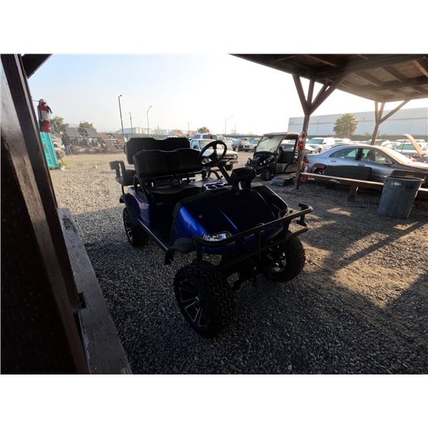 CLUB CART GOLF CART 2022 BOS