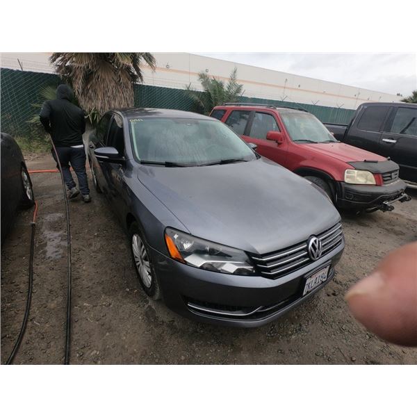 VOLKS PASSAT 2015 T