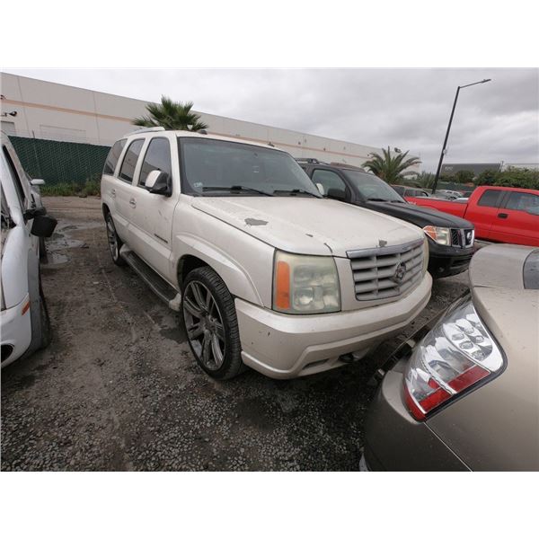 CADILLAC ESCALADE 2005 ADT
