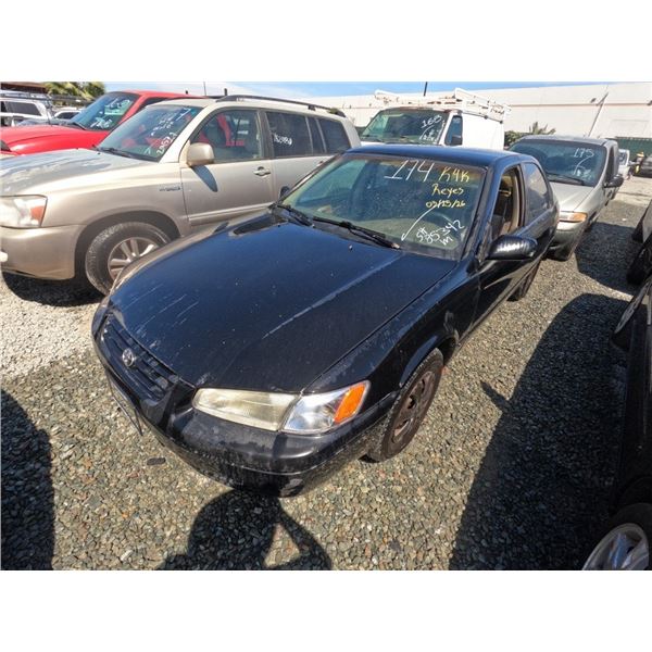 TOYOTA CAMRY 1997 SALV T/DONATION