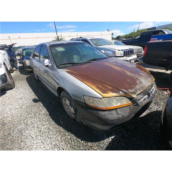 HONDA ACCORD 2002 OS/T SALV-DON