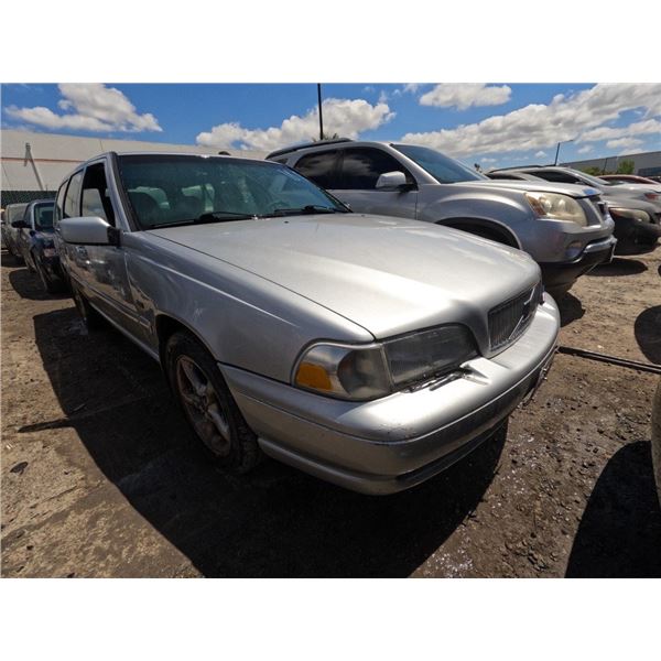 VOLVO V70 1998 T-DONATION