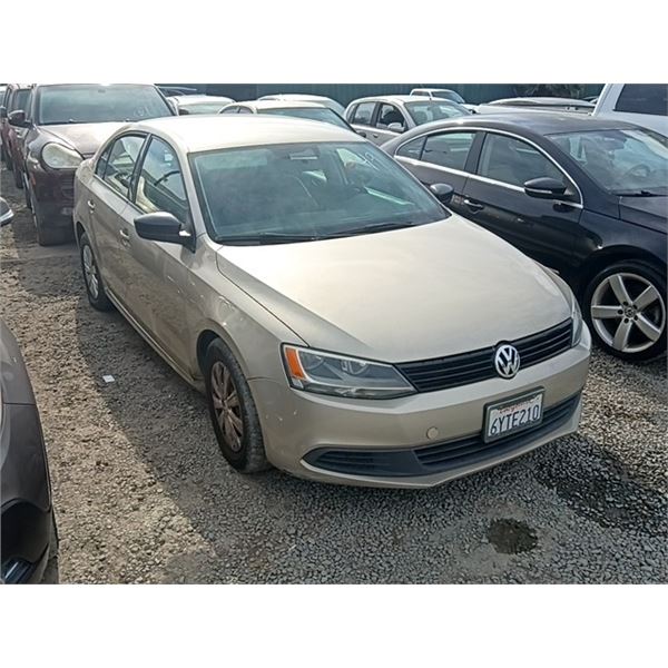 VOLKS JETTA 2013 T