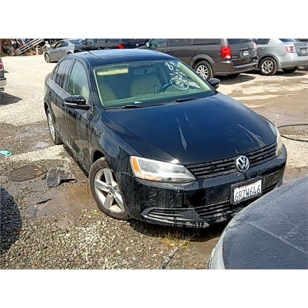 VOLKS JETTA 2011 T