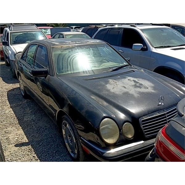MERZ E CLASS 1999 ADT