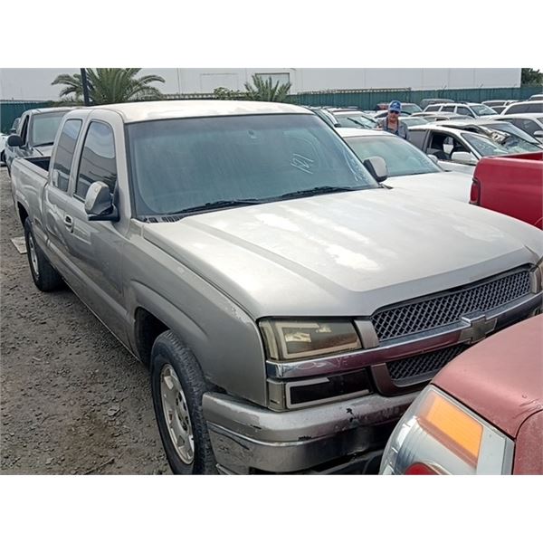CHEVY SILVERADO 2003 T