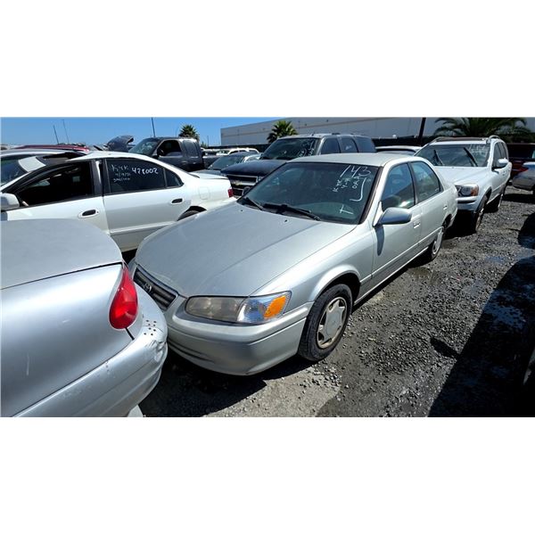 TOYOTA CAMRY 2000 T-DONATION