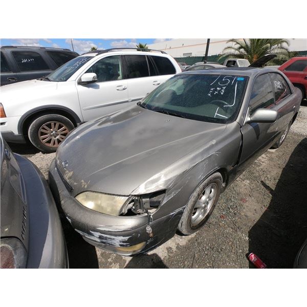 LEXUS ES 300 1998 T-DONATION