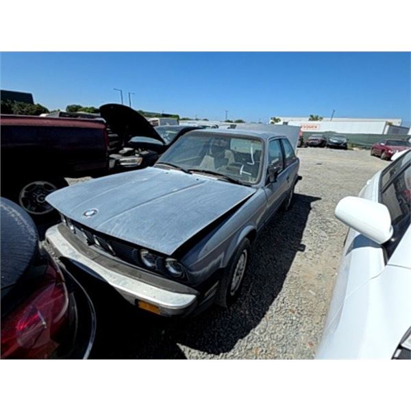 BMW 325 1986 T-DONATION