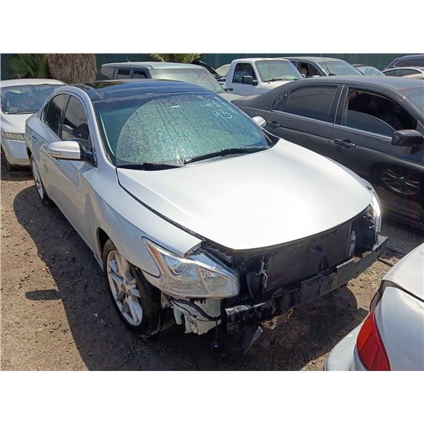 NISSAN MAXIMA 2010 T