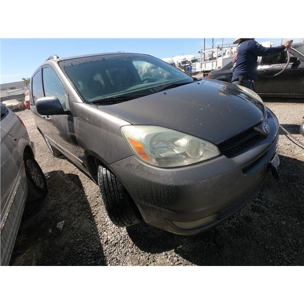 TOYOTA SIENNA 2005 T-DONATION
