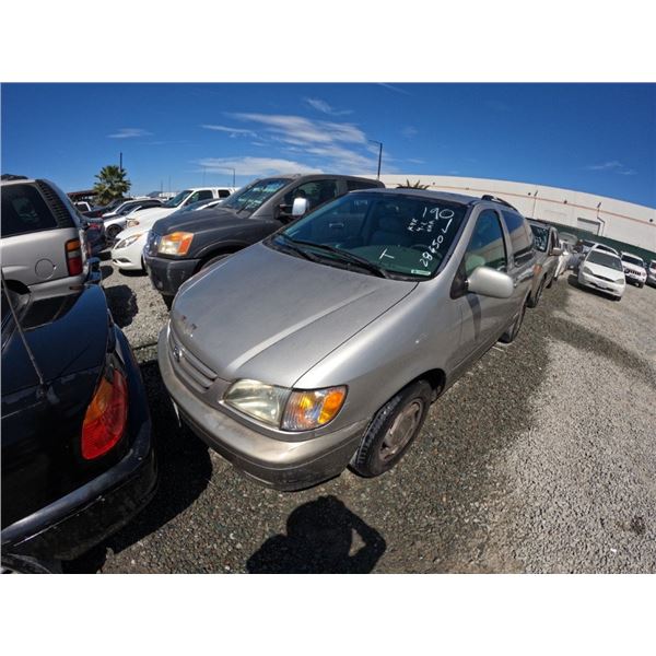 TOYOTA SIENNA 2003 T-DONATION