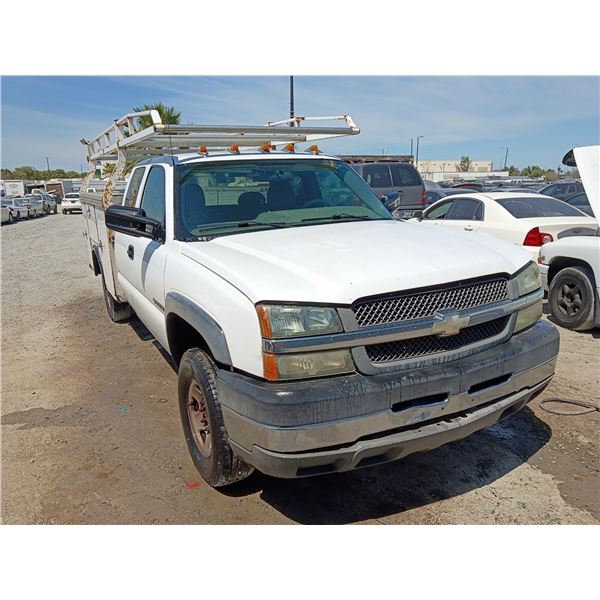 CHEVY SILVERADO 2004 T-DONATION