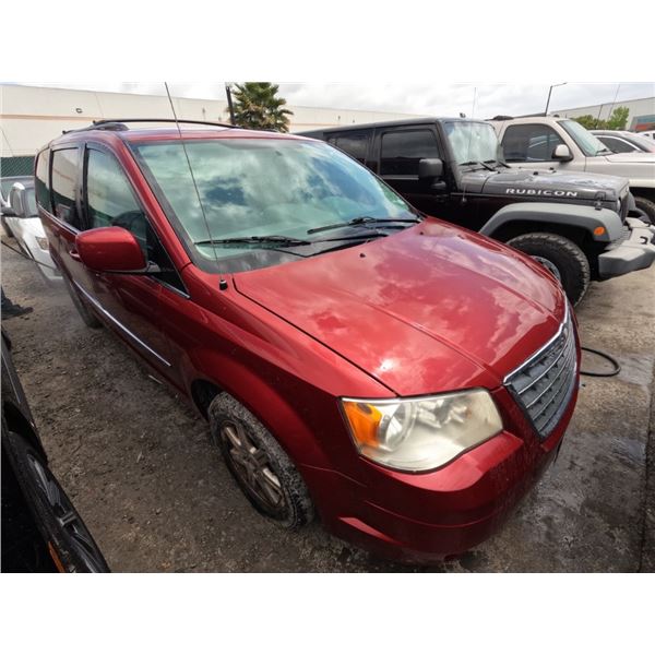 CHRYSLER T&C 2010 T-DONATION