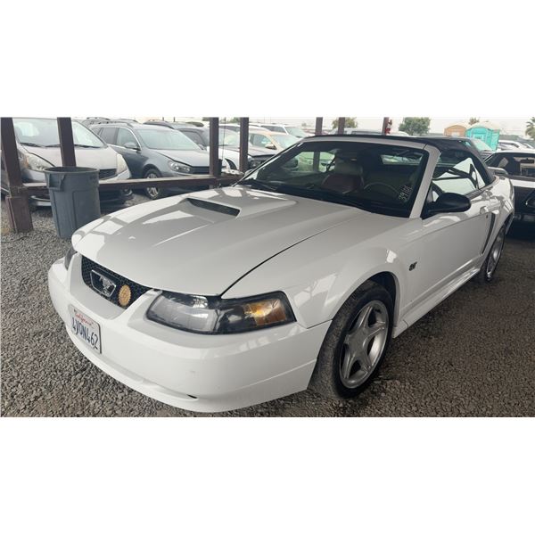 FORD MUSTANG 2001 ADT