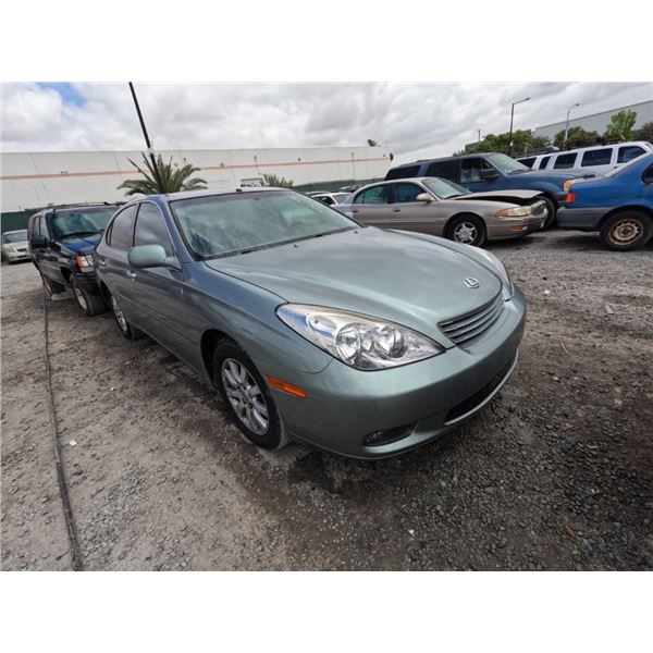 LEXUS ES 300 2002 SALV T/DONATION