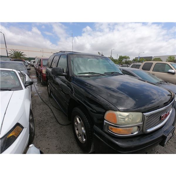 GMC YUKON 2002 T-DONATION