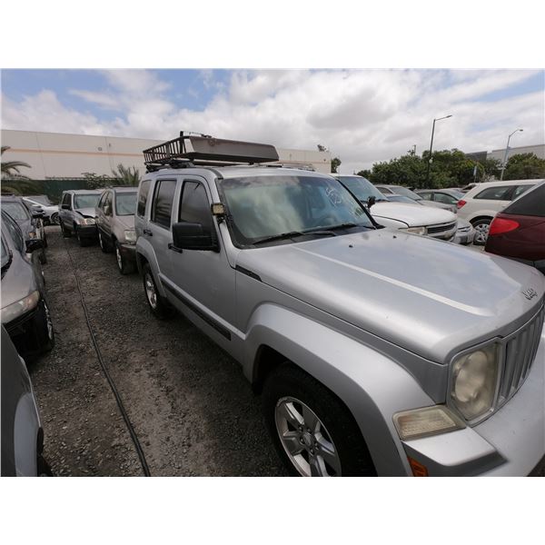 JEEP LIBERTY 2012 T-DONATION