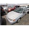 Image 2 : TOYOTA COROLLA 2000 OS/T SALV-DON