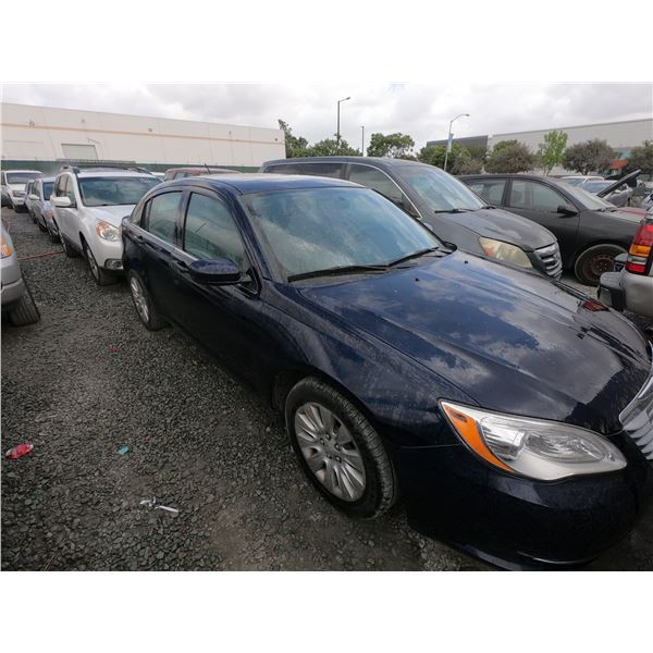 CHRYSLER 200 2013 T-DONATION