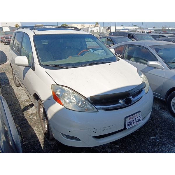 TOYOTA SIENNA 2009 T-DONATION