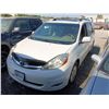 Image 2 : TOYOTA SIENNA 2009 T-DONATION