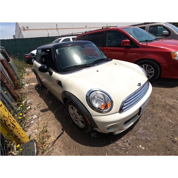 MINI HARDTOP 2011 T-DONATION