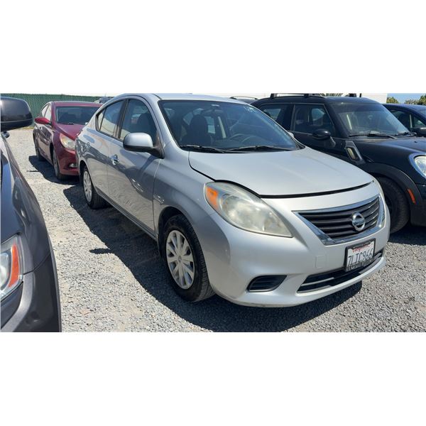 NISSAN VERSA 2014 ADT