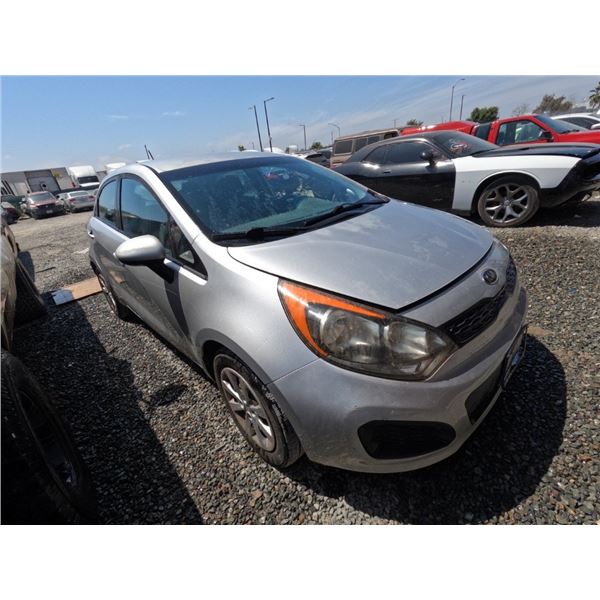 KIA RIO 2012 SALV T/DONATION