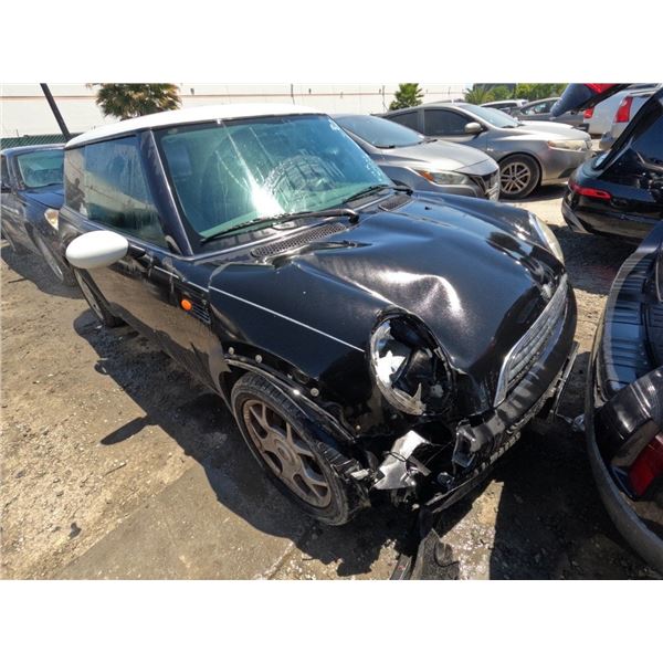 MINI COOPER 2003 T-DONATION